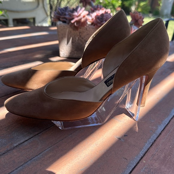 Very good condition! suede tan color - Picture 4 of 6